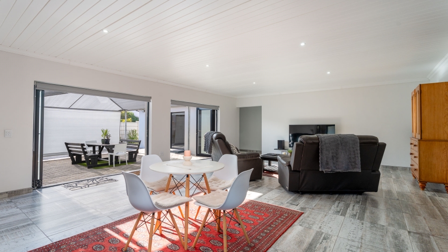 3 Bedroom Property for Sale in Port Owen Western Cape